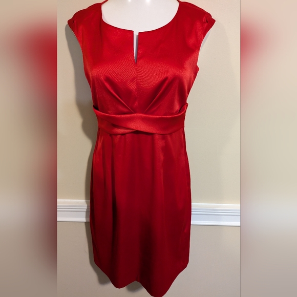 New Directions Dress - Picture 8 of 9